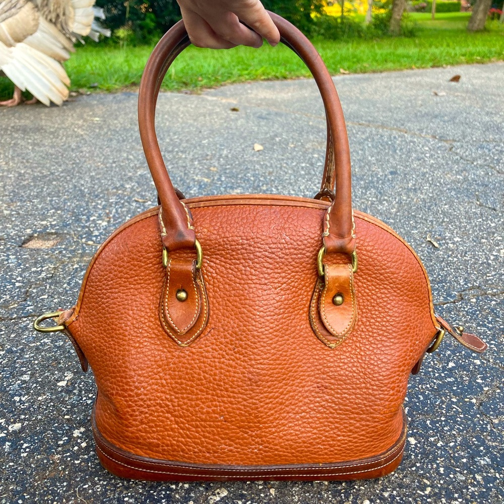 Vintage made in America tan leather Dooney and Bourke purse